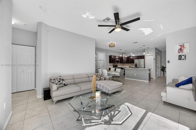 3756 NE 1st St, Homestead, FL 33033