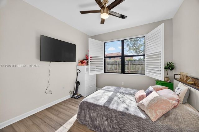 3756 NE 1st St, Homestead, FL 33033