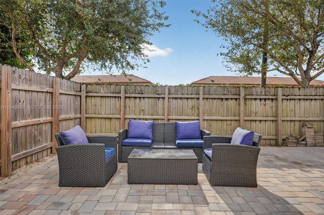 3756 NE 1st St, Homestead, FL 33033