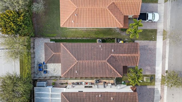 3756 NE 1st St, Homestead, FL 33033