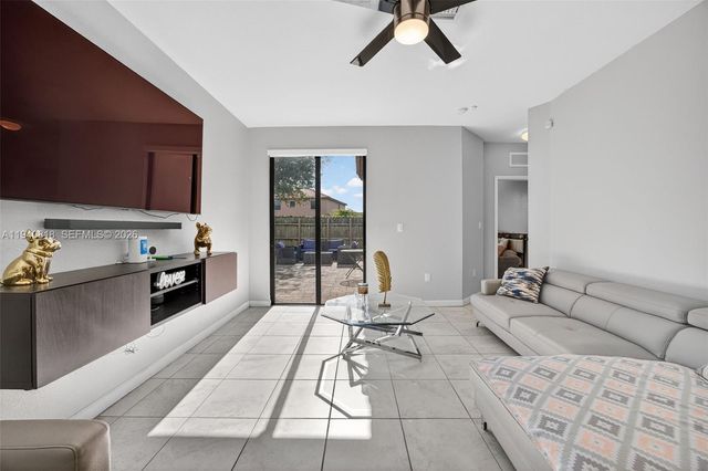 3756 NE 1st St, Homestead, FL 33033