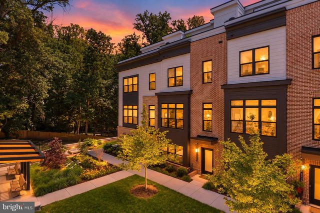 2110 TYSONS RIDGELINE RD, Falls Church, VA 22043