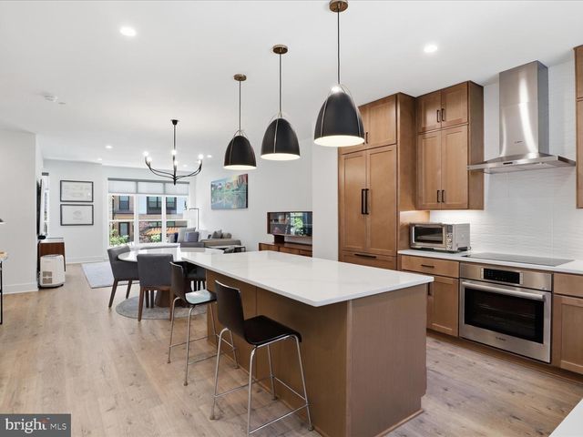 2110 TYSONS RIDGELINE RD, Falls Church, VA 22043