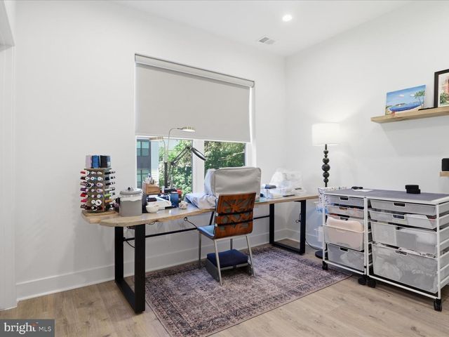 2110 TYSONS RIDGELINE RD, Falls Church, VA 22043