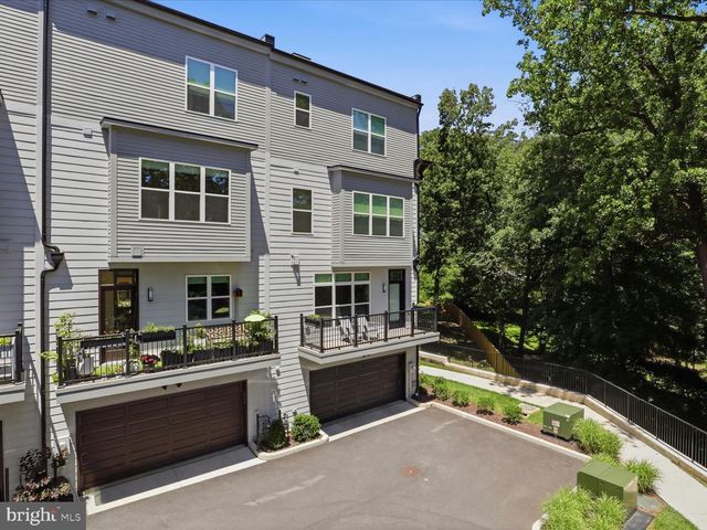 2110 TYSONS RIDGELINE RD, Falls Church, VA 22043
