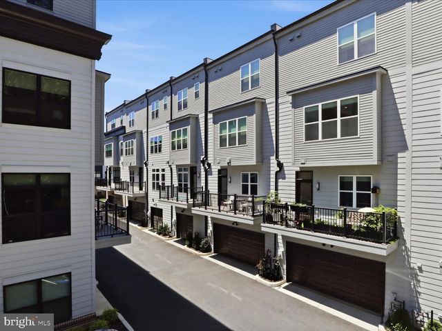 2110 TYSONS RIDGELINE RD, Falls Church, VA 22043