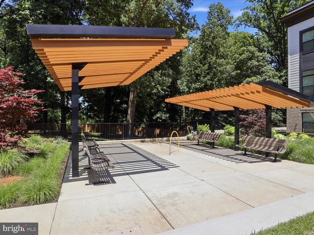 2110 TYSONS RIDGELINE RD, Falls Church, VA 22043