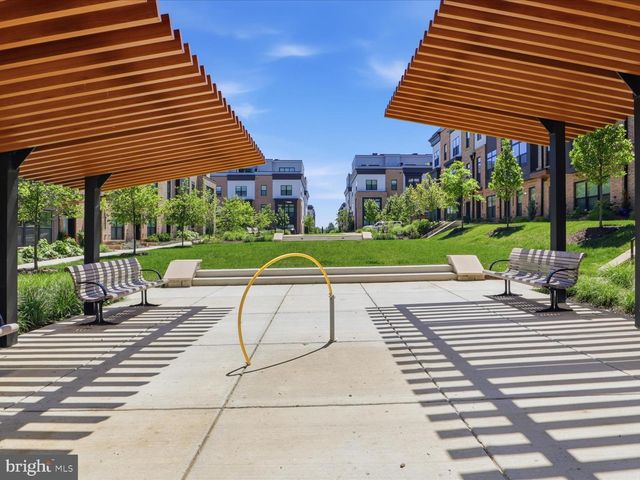2110 TYSONS RIDGELINE RD, Falls Church, VA 22043