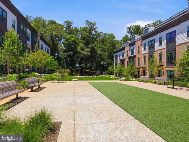 2110 TYSONS RIDGELINE RD, Falls Church, VA 22043