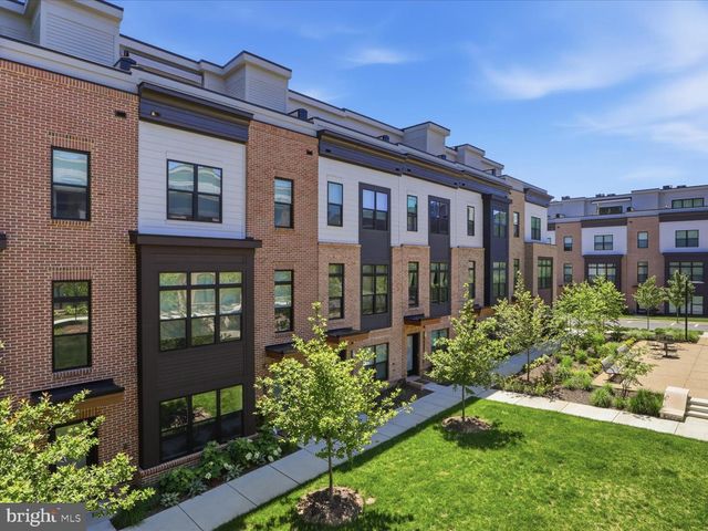 2110 TYSONS RIDGELINE RD, Falls Church, VA 22043