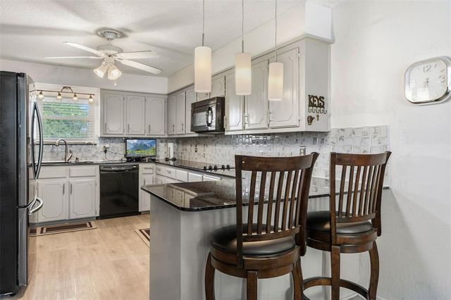 21480 N Heidi Drive, Edmond, OK 73012