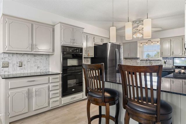 21480 N Heidi Drive, Edmond, OK 73012