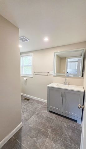 44 Vernon St, Rockland, MA 02370