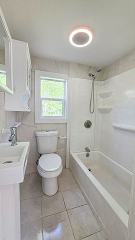 44 Vernon St, Rockland, MA 02370