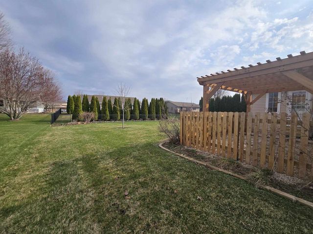 4295 Kingsford Drive, Janesville, WI 53546