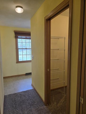 4295 Kingsford Drive, Janesville, WI 53546