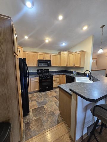 4295 Kingsford Drive, Janesville, WI 53546