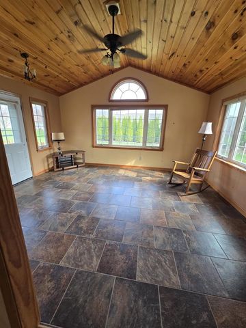 4295 Kingsford Drive, Janesville, WI 53546