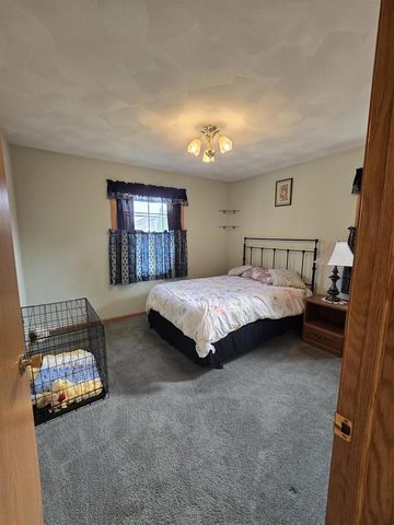 4295 Kingsford Drive, Janesville, WI 53546