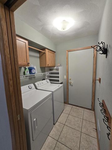 4295 Kingsford Drive, Janesville, WI 53546