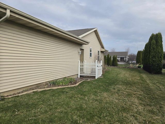 4295 Kingsford Drive, Janesville, WI 53546