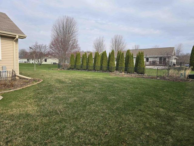 4295 Kingsford Drive, Janesville, WI 53546