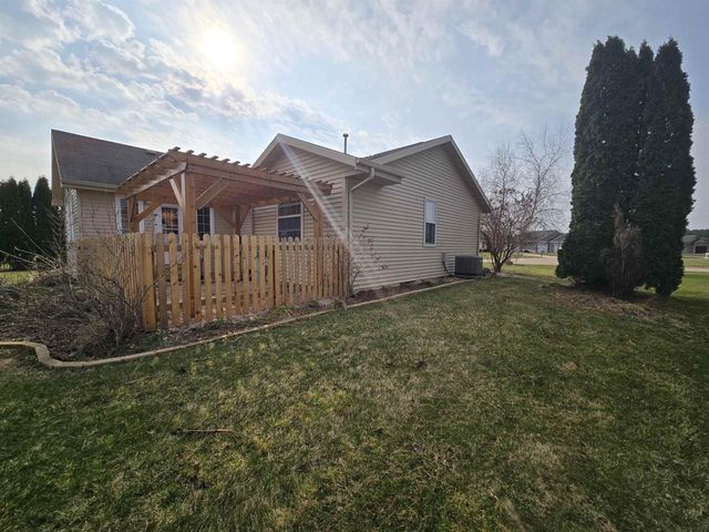 4295 Kingsford Drive, Janesville, WI 53546