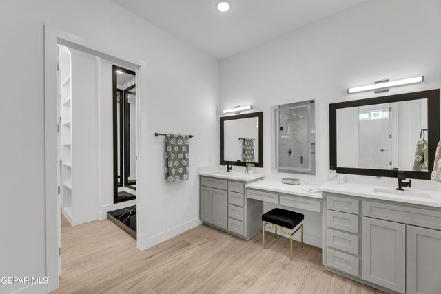 1813 Espy Gamboa Avenue, El Paso, TX 79928