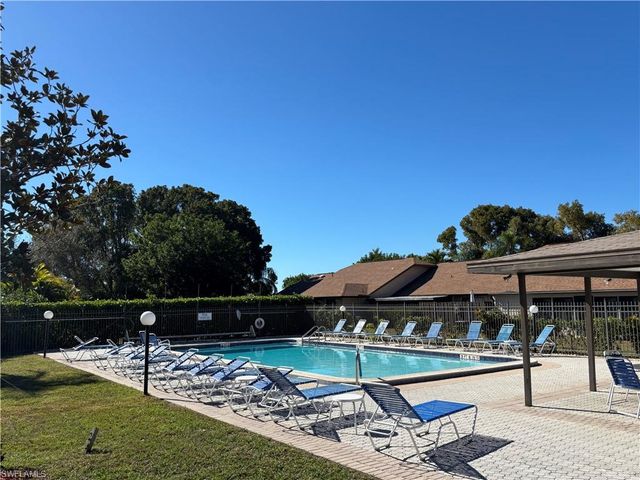 9303 Lennox LN, Fort Myers, FL 33919