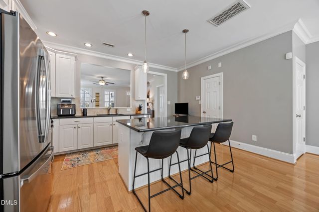 1050 Perdue Drive, Chapel Hill, NC 27517