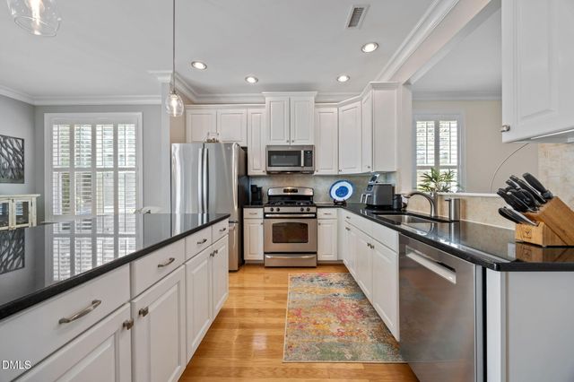 1050 Perdue Drive, Chapel Hill, NC 27517