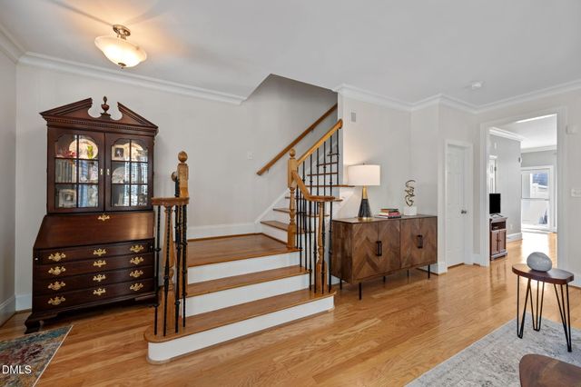 1050 Perdue Drive, Chapel Hill, NC 27517