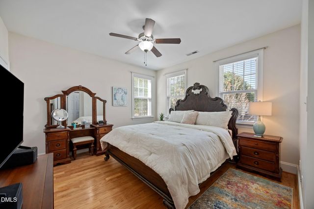 1050 Perdue Drive, Chapel Hill, NC 27517