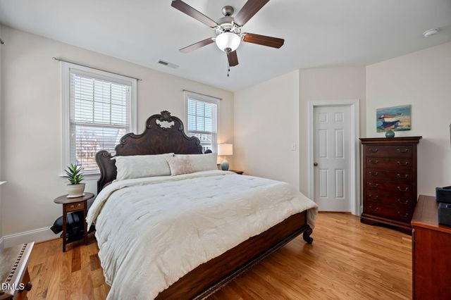 1050 Perdue Drive, Chapel Hill, NC 27517