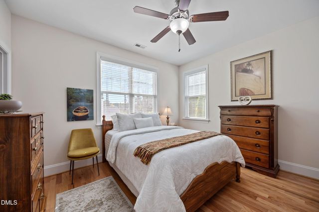 1050 Perdue Drive, Chapel Hill, NC 27517