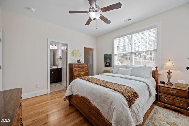 1050 Perdue Drive, Chapel Hill, NC 27517