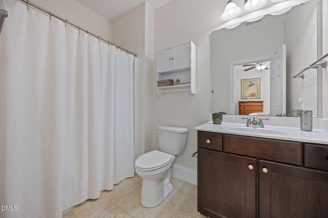 1050 Perdue Drive, Chapel Hill, NC 27517