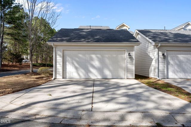 1050 Perdue Drive, Chapel Hill, NC 27517