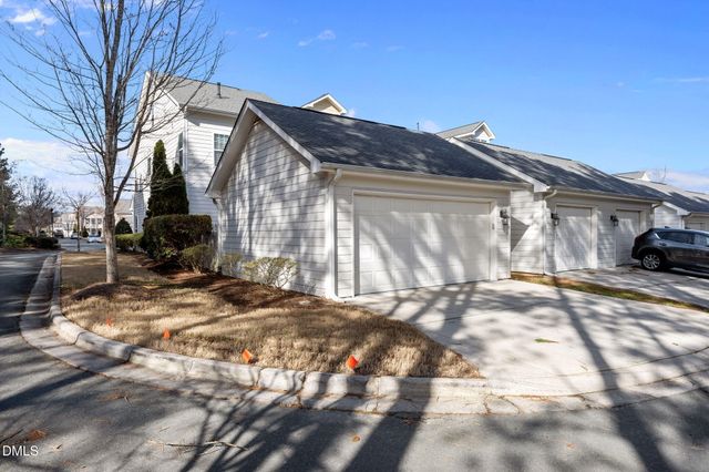 1050 Perdue Drive, Chapel Hill, NC 27517