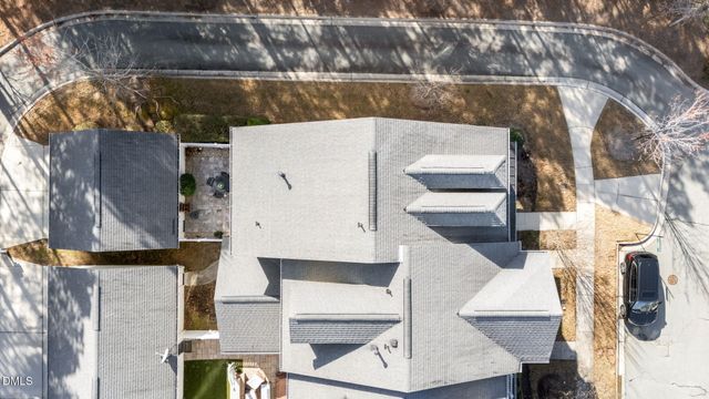 1050 Perdue Drive, Chapel Hill, NC 27517