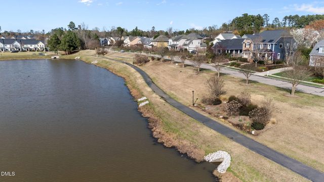 1050 Perdue Drive, Chapel Hill, NC 27517