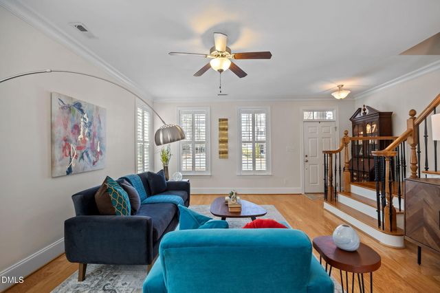 1050 Perdue Drive, Chapel Hill, NC 27517