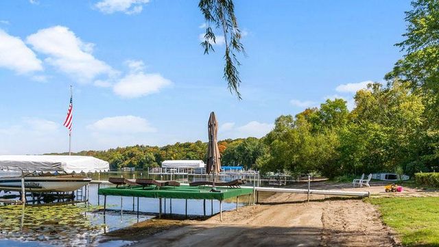 970 Pleasant View Road, Chanhassen, MN 55317