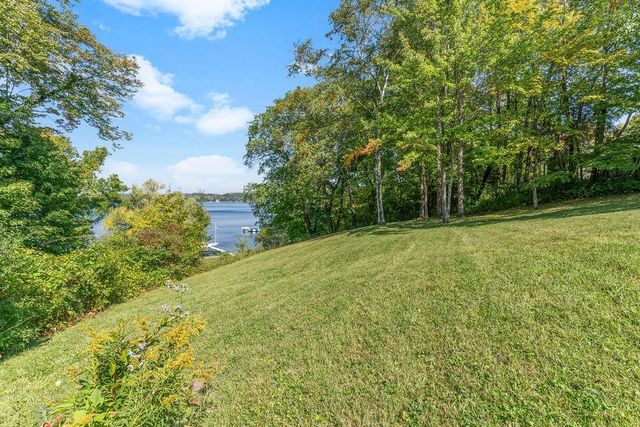 970 Pleasant View Road, Chanhassen, MN 55317