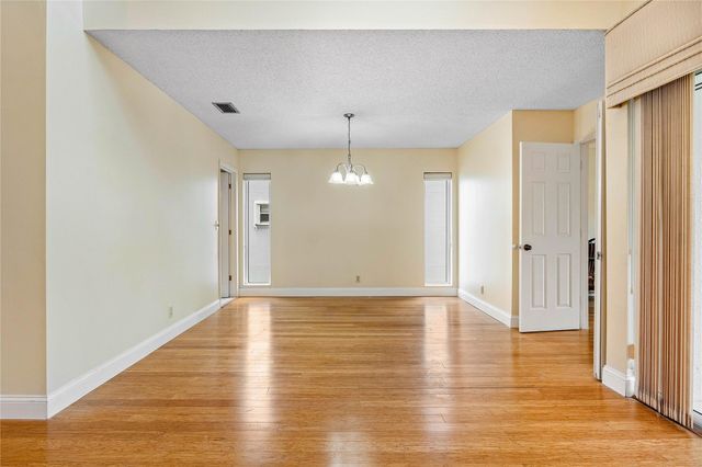 6157 Old Court Rd 225, Boca Raton, FL 33433