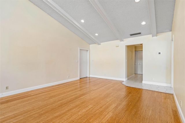 6157 Old Court Rd 225, Boca Raton, FL 33433