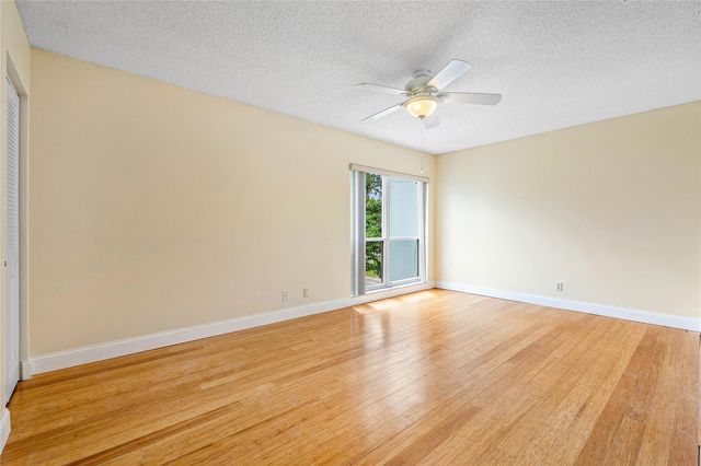 6157 Old Court Rd 225, Boca Raton, FL 33433