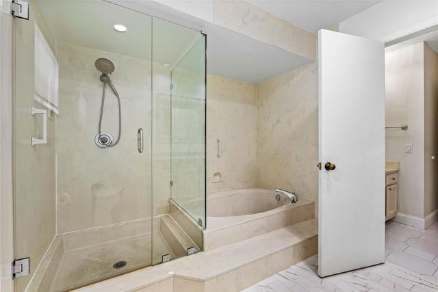 6157 Old Court Rd 225, Boca Raton, FL 33433