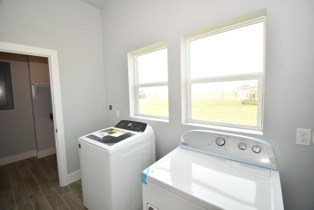 18809 Warrior Road, Galveston, TX 77554