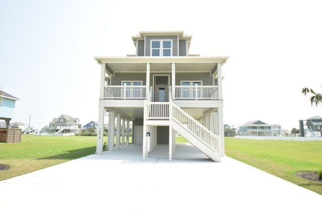 18809 Warrior Road, Galveston, TX 77554